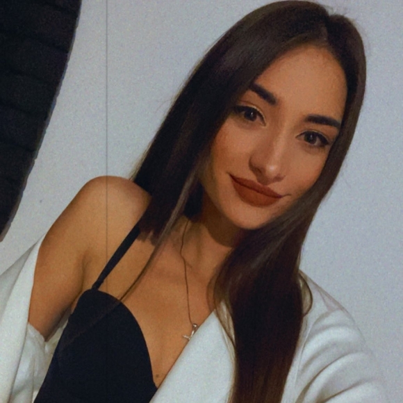 Meet your Posher, Perla - Picture 1 of 1
